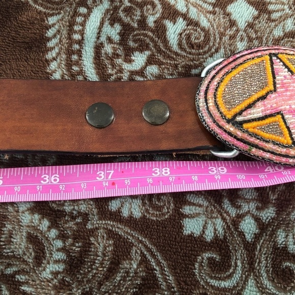 Wonder Woman Belt - Picture 4 of 4